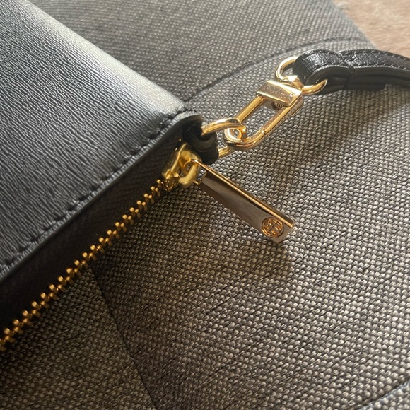 New Black Tory Burch Wallet - Picture 2 of 9